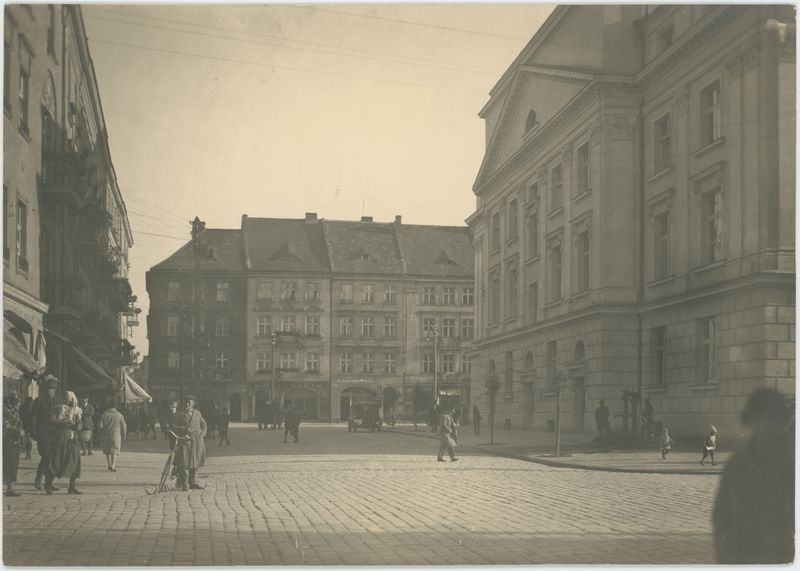Rynek Główny w Kaliszu od strony ulicy Kanonickiej