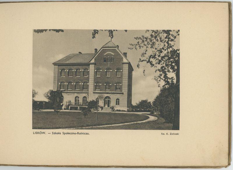 Album z pocztówkami z Liskowa "Pamiątka z wystawy >>Praca i Kultura Wsi<<"