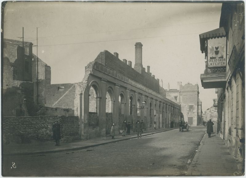 Zburzone jatki przy ulicy Rzeźniczej