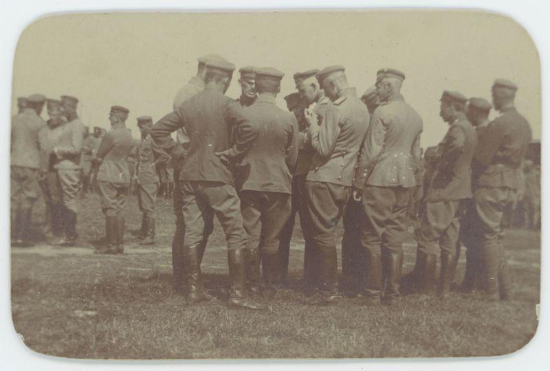 Legioniści w obozie jenieckim w Szczypiornie