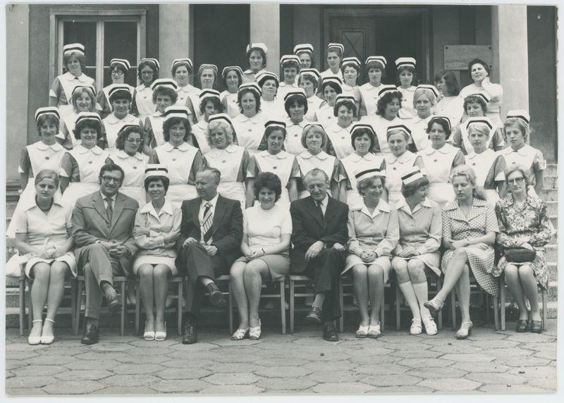 Uczennice i nauczyciele Liceum Medycznego w Kaliszu