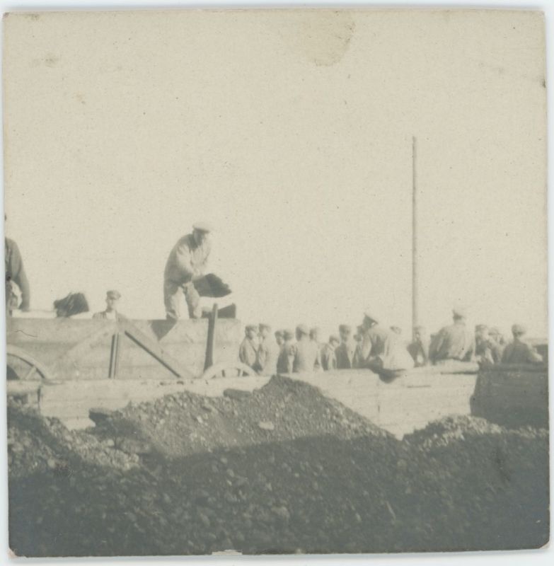 Praca w obozie jenieckim w Szczypiornie