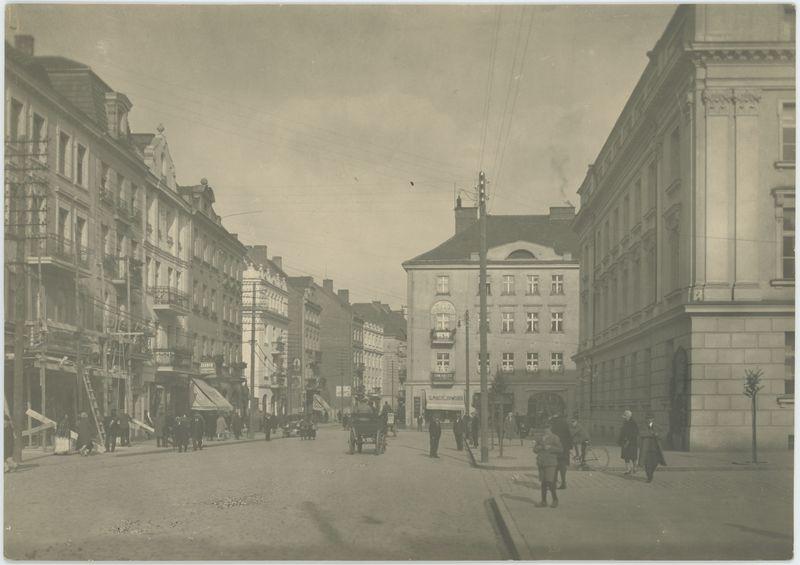 Rynek Główny w Kaliszu od strony ulicy Śródmiejskiej