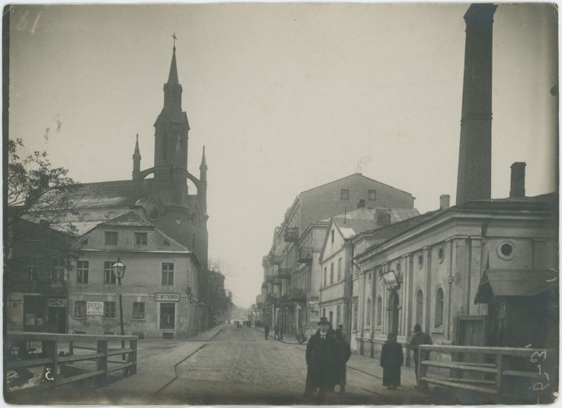 Ulica Kanonicka i kościół św. Mikołaja w Kaliszu