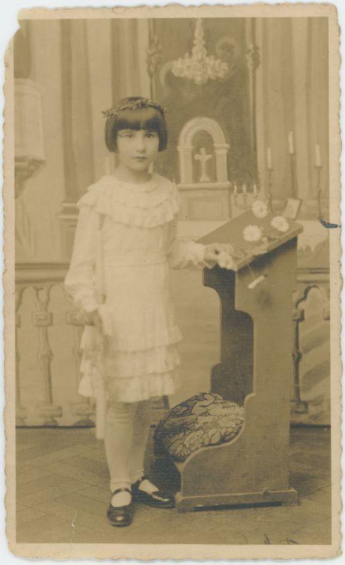 Portret komunijny Heleny Janickiej