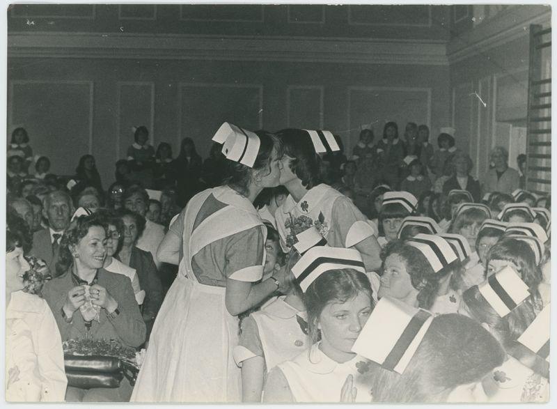 Uczennice i nauczyciele Liceum Medycznego w Kaliszu