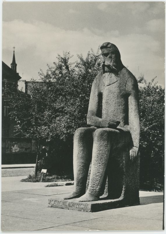 Pomnik Adama Asnyka, Kalisz 