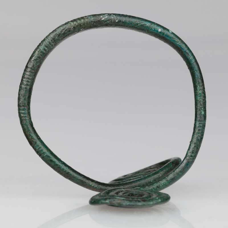 brązowy naramiennik  