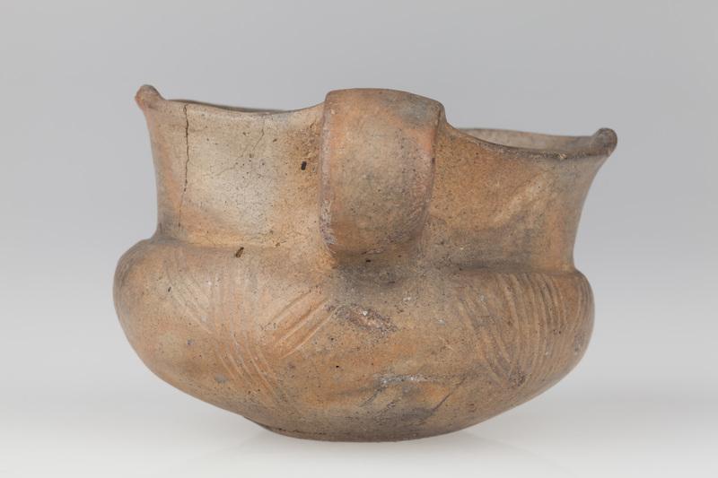 naczynie profilowane z uszkiem 