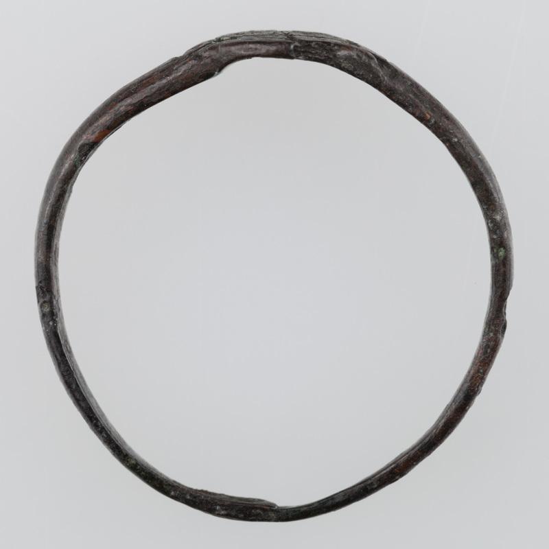 Pierścionek brązowy