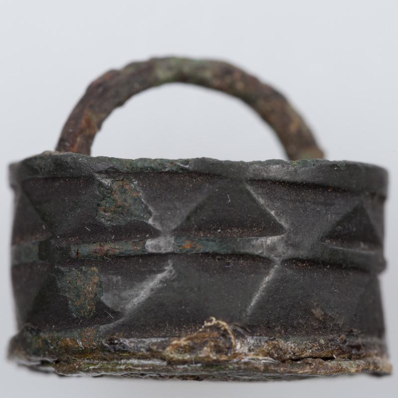 Wisior koszyczkowaty