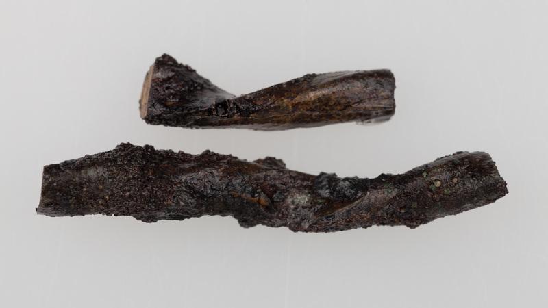 Para złączonych żelaznych bransolet