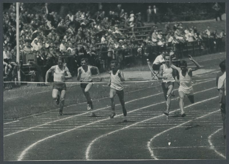 Zdjęcie z albumu dotyczącego kaliskiej hali sportowej