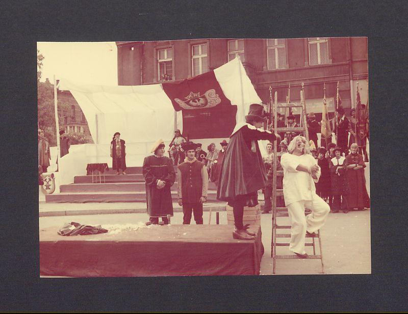 Jarmark Bartłomiejski. Scena na Rynku.