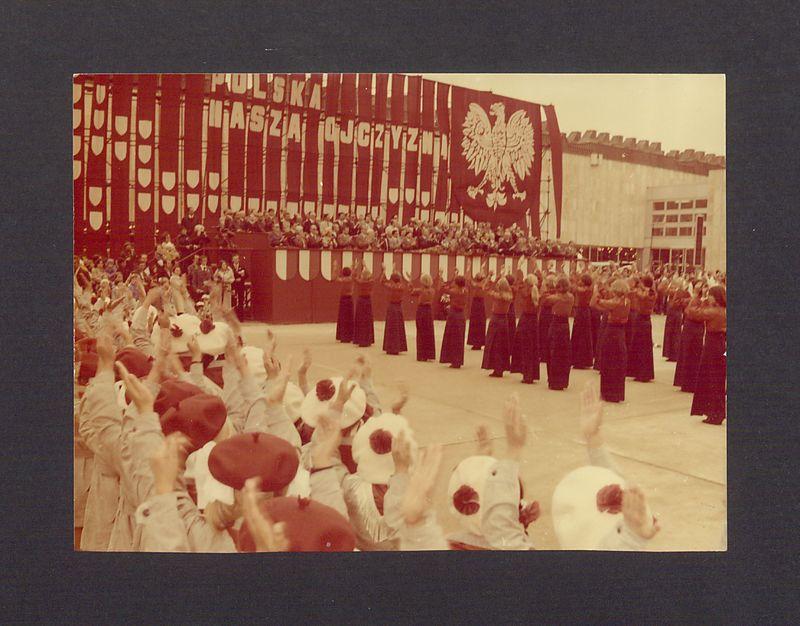 Inauguracja Roku Szkolnego 1978/1979 na szkolno-muzealnym placu.
