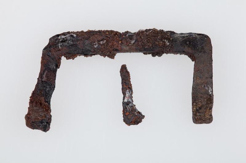 Fragment żelaznej sprzączki 