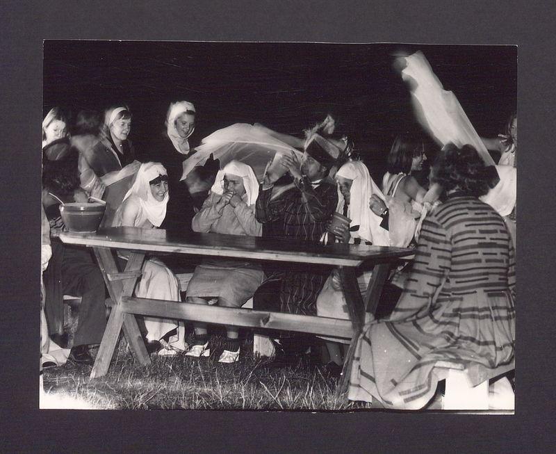 Jarmark Bartłomiejski. Uczestnicy w strojach historycznych.