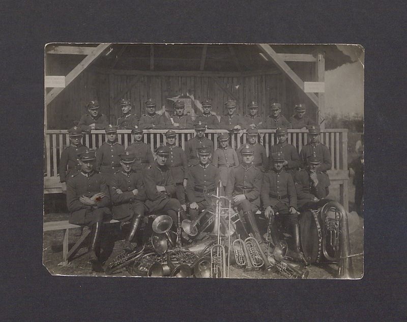 Orkiestra smyczkowa 69 Pułku Piechoty na wystawie Rolniczo-Przemysłowej w Kępnie.