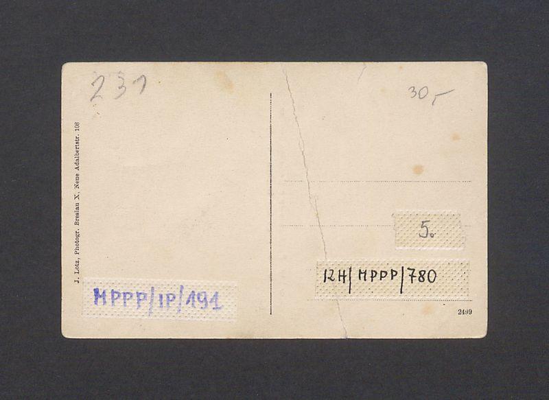 Budynek przy Placu Bohaterów Stalingradu 28.