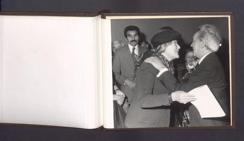 Album pamiątkowy z obrazujący uroczystość z okazji 80-lecia urodzin T. Kulisiewicza, cz. 2