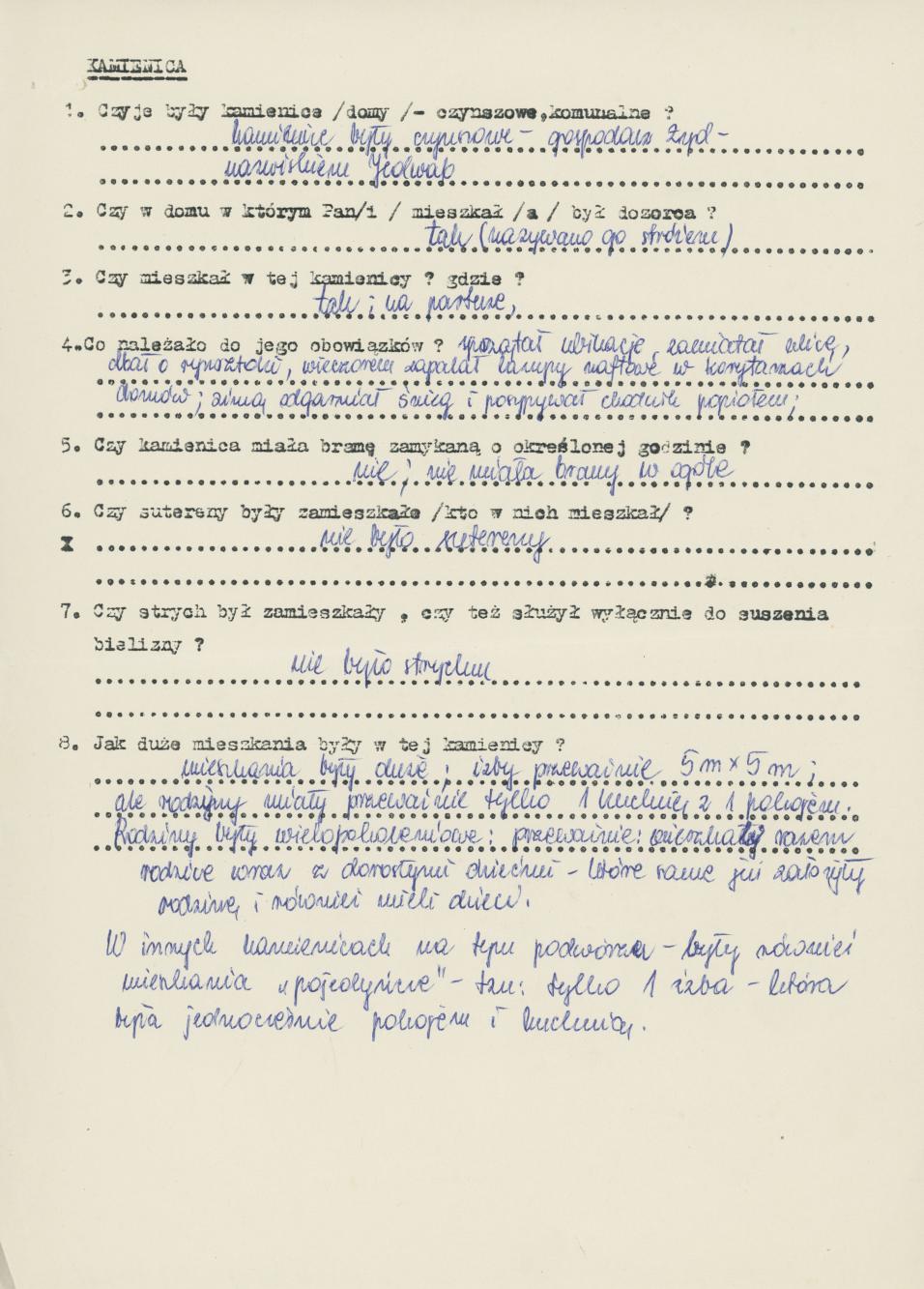 Ulica, podwórko, kamienica