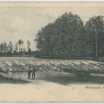 Wodospad w parku, Kalisz