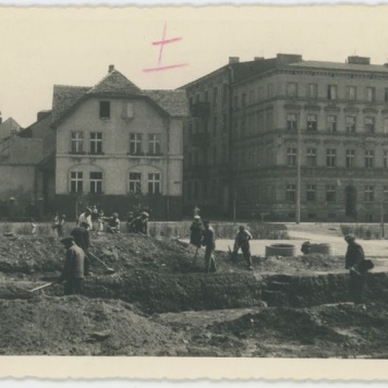 Urządzanie zieleńca na Babince w Kaliszu