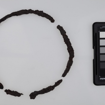 Naszyjnik żelazny, okrągły, tordowany