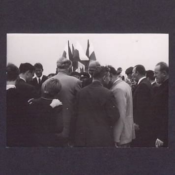 25-lecie Polskiej Rzeczypospolitej Ludowej. Grupa uczestników uroczystości.