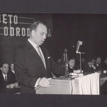 Odznaczenia pracowników Milicji Obywatelskiej z okazji Odrodzenia Polski.