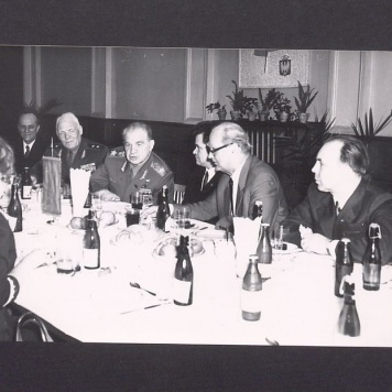 Wizyta żołnierzy radzieckich. Komitet Miejski PZPR.