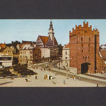 Drodzy Państwo! Za sprawą moich przyjaciół [...]