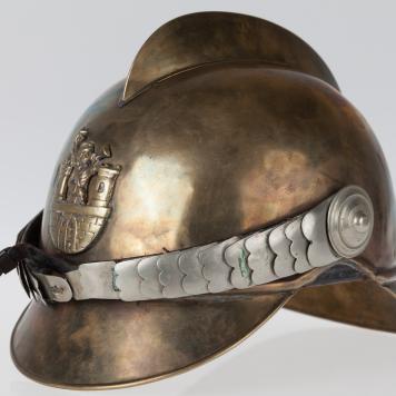 Hełm strażacki z herbem Kalisza