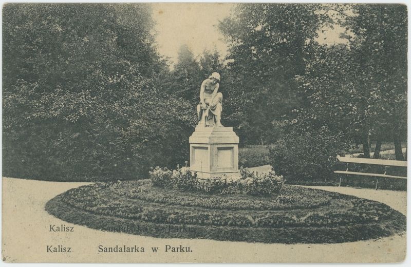 Sandalarka w parku, Kalisz 