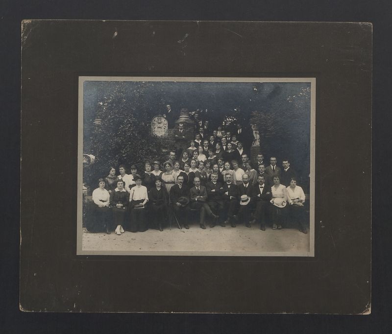 Portret nauczycieli w kaliskim parku 