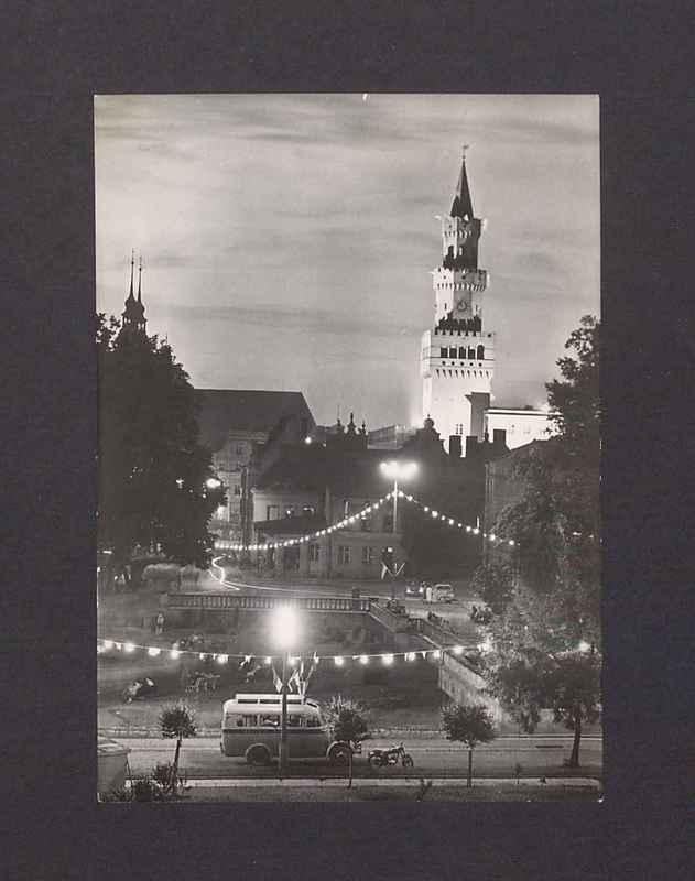 Opole. Plac Wolności nocą