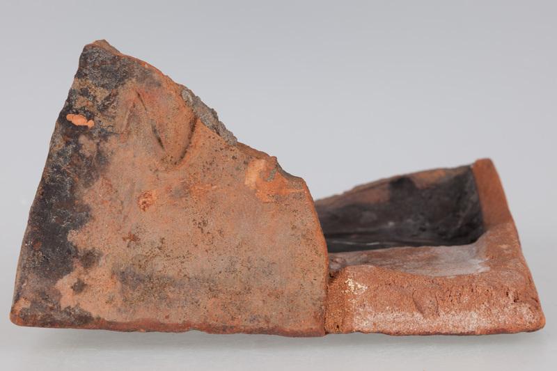 Kafel z wyobrażeniem sceny kuszenia Adama i Ewy