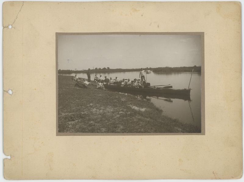 Wycieczka szlakiem wodnym członków Kaliskiego Towarzystwa Wioślarskiego do Poznania