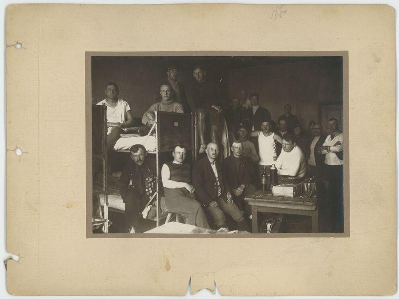 Wycieczka szlakiem wodnym członków Kaliskiego Towarzystwa Wioślarskiego do Poznania