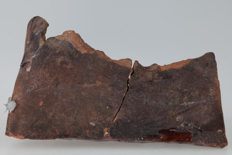 Kafel z herbem Pogoń z krzyżem jagiellońskim