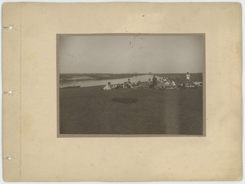 Wycieczka szlakiem wodnym członków Kaliskiego Towarzystwa Wioślarskiego do Poznania