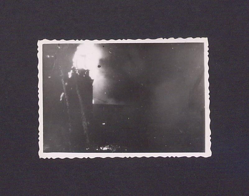 Płonąca katedra w Gnieźnie dn. 23-I-1945 r.