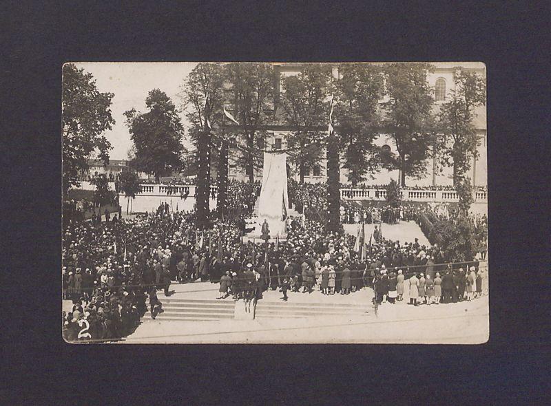 Odsłonięcie pomnika Bolesława Chrobrego przez prezydenta RP Ignacego Mościckiego. 