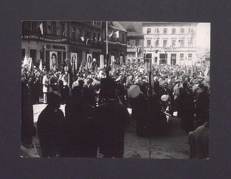 Obchody 1 Maja 1970 r. Pochód.