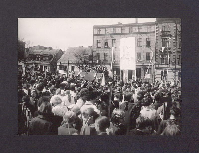 Obchody 1 Maja 1970 r. Trybuna.