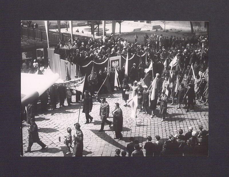 Obchody 1 Maja 1970 r. Pochód.