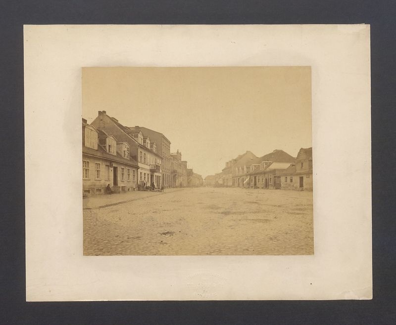 Ulica Dąbrówki, widok w kierunku Rynku.