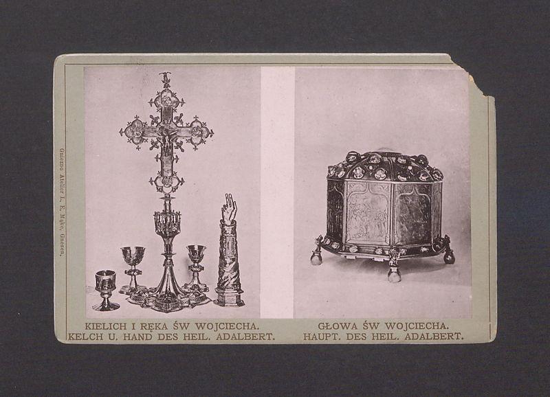 Kielich, ręka i relikwiarz św. Wojciecha.