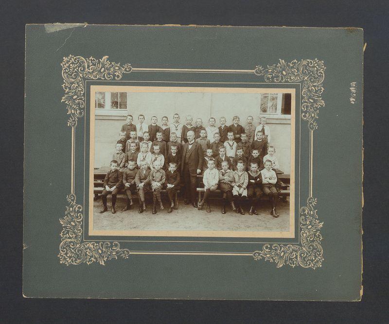 Uczniowie pierwszej klasy Gimnazjum Klasycznego w Gnieźnie, rocznik 1913/1914.