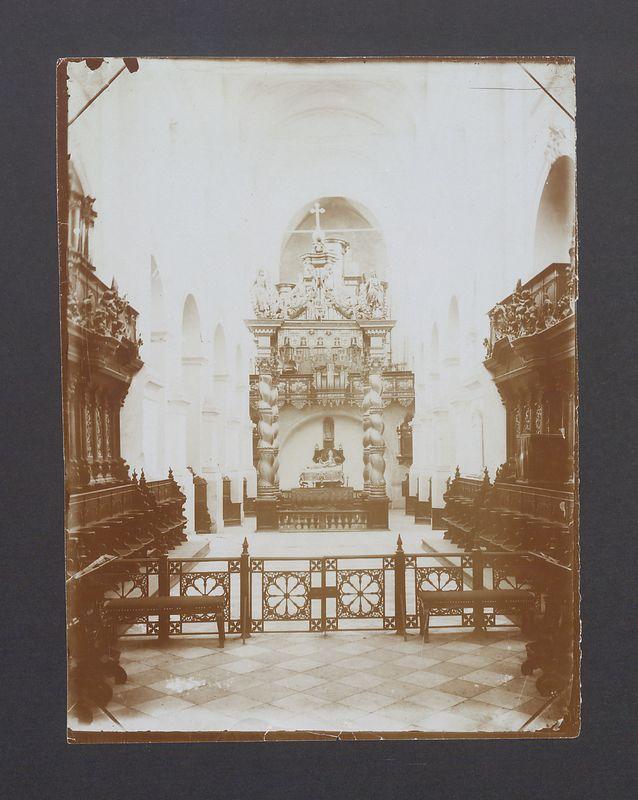 Konfesja św. Wojciecha w katedrze.